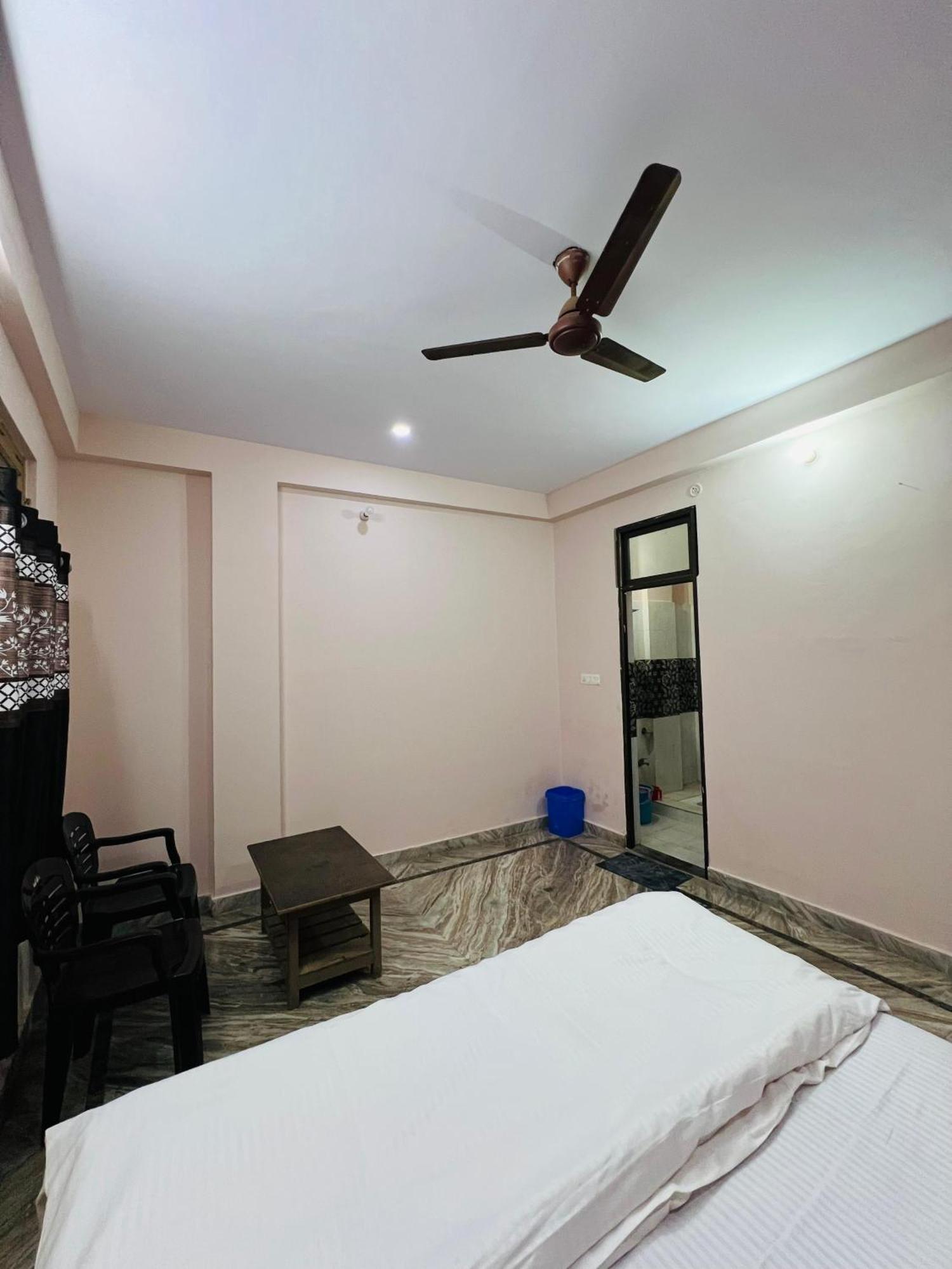 Annapurna Homestays Benares Buitenkant foto