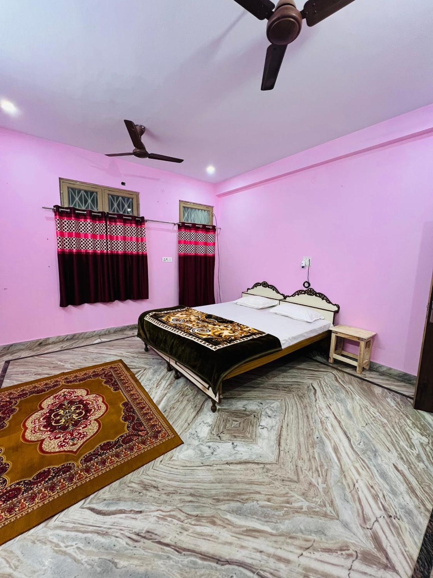 Annapurna Homestays Benares Buitenkant foto